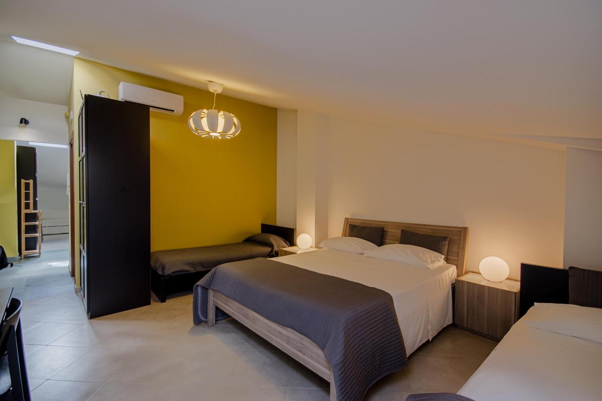 La Scivola Rooms อาชิ กัสเตลโล ภายนอก รูปภาพ