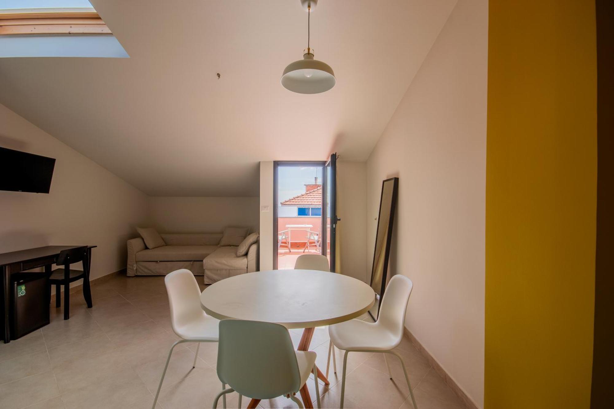 La Scivola Rooms อาชิ กัสเตลโล ภายนอก รูปภาพ