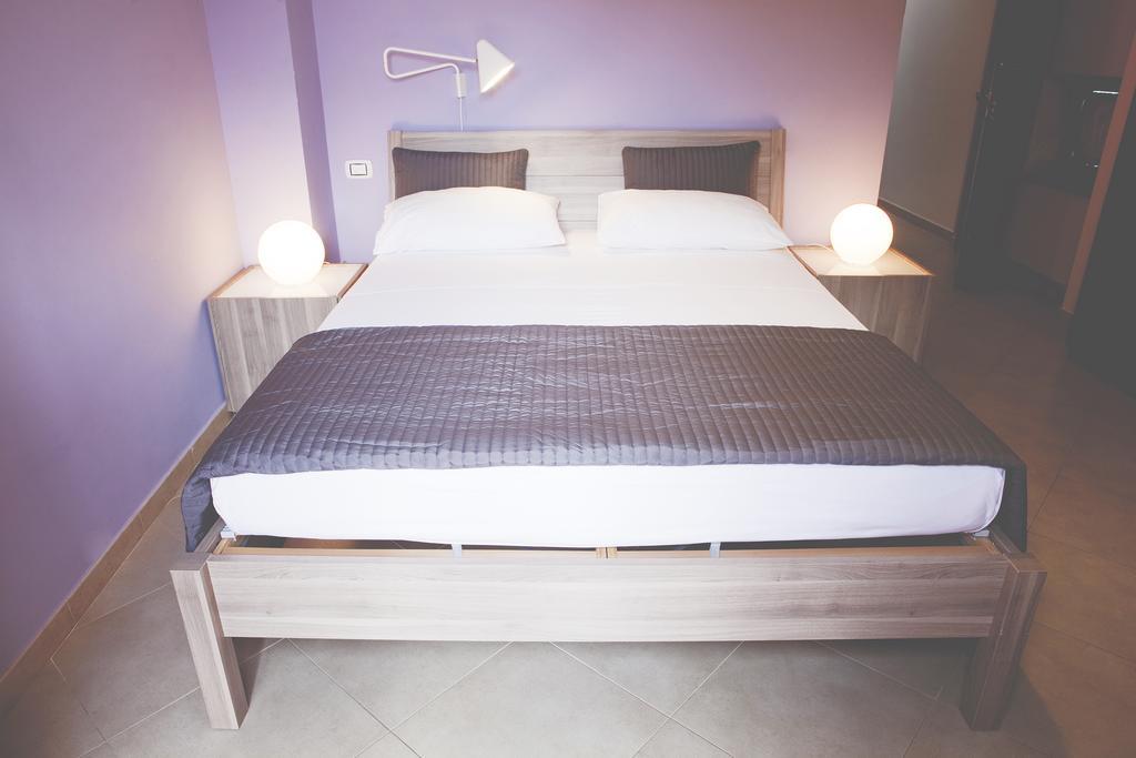 La Scivola Rooms อาชิ กัสเตลโล ภายนอก รูปภาพ